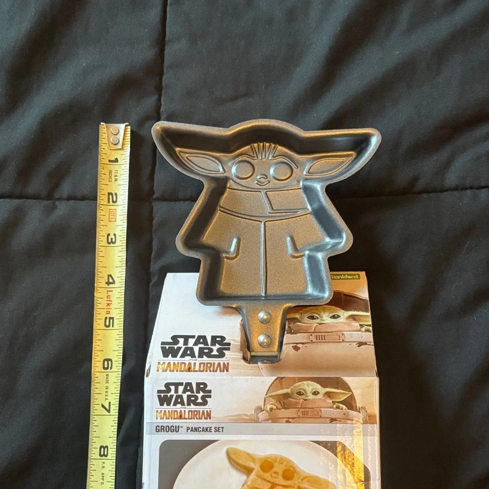 Star Wars Mandalorian Grogu Silver Pancake Mold
